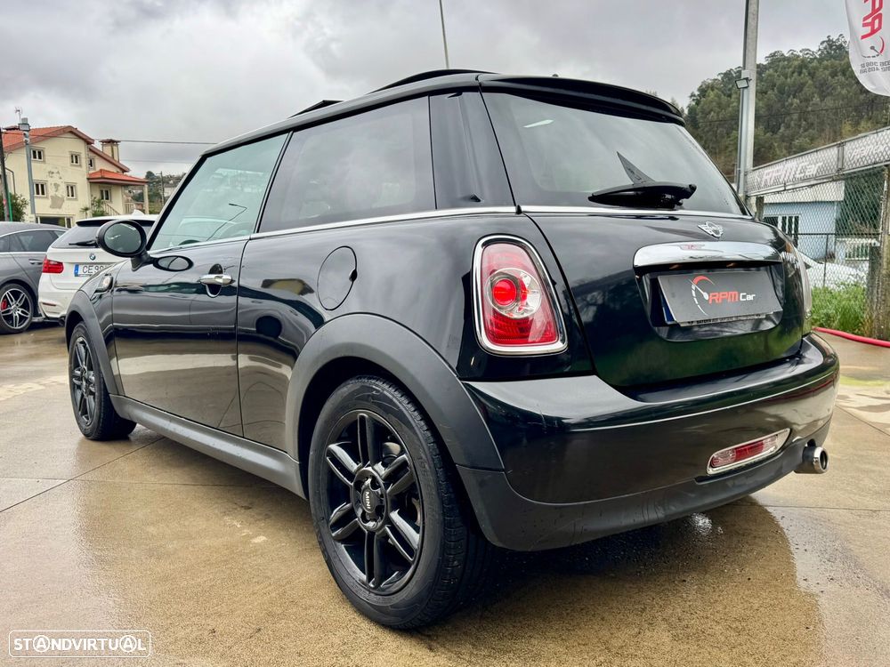 MINI 3 Portas Cooper D - 11