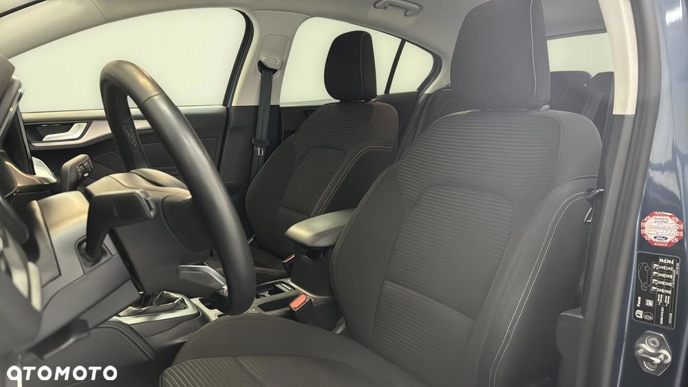 Ford Focus 1.0 EcoBoost mHEV Titanium X - 12
