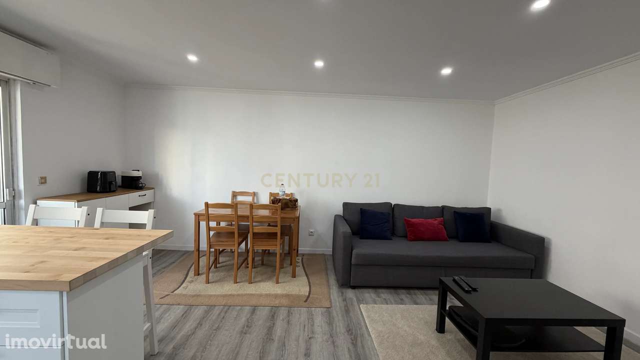APARTAMENTO T1 REMODELADO – Monte Abraão, Queluz - Grande imagem: 2/17