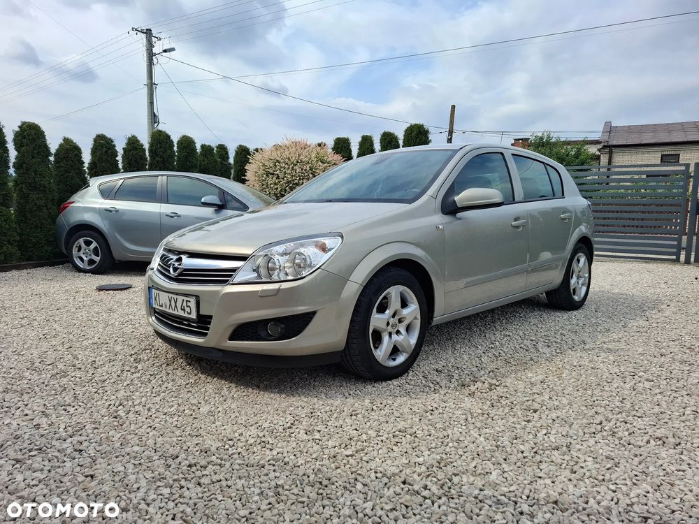 Opel Astra 1.6 NAVI - 10