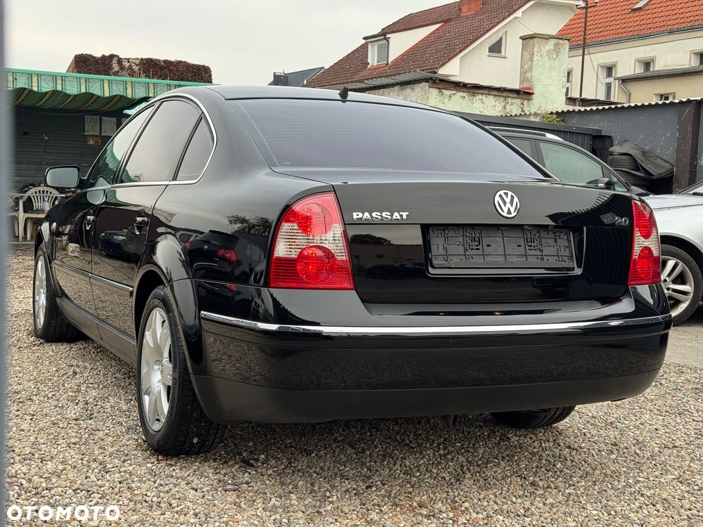 Volkswagen Passat - 9