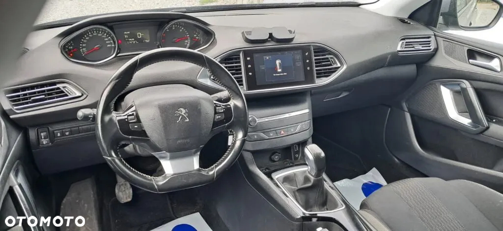 Peugeot 308 SW BlueHDi 100 Stop & Start Access - 19