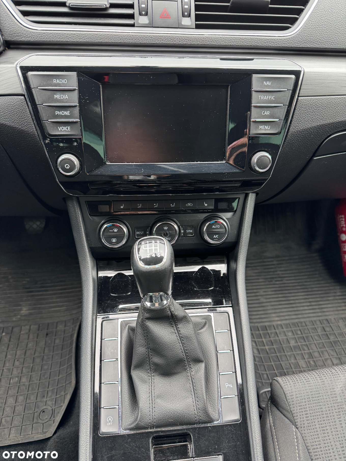 Skoda Superb 1.6 TDI Active - 8