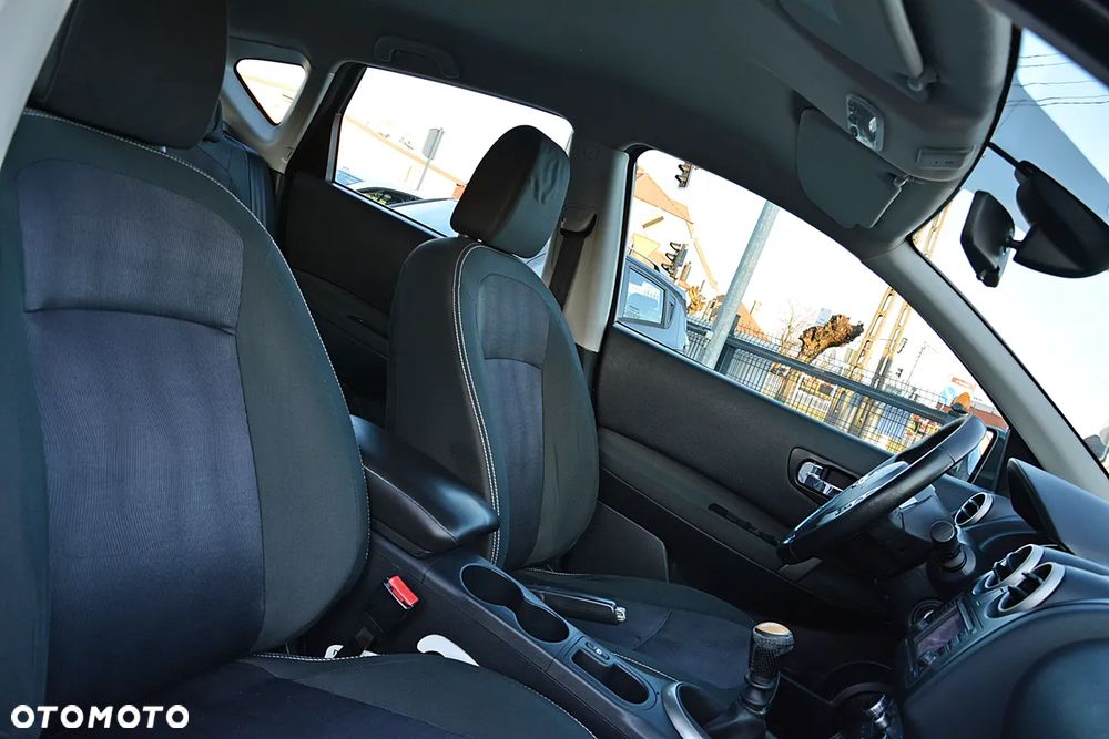 Nissan Qashqai - 23