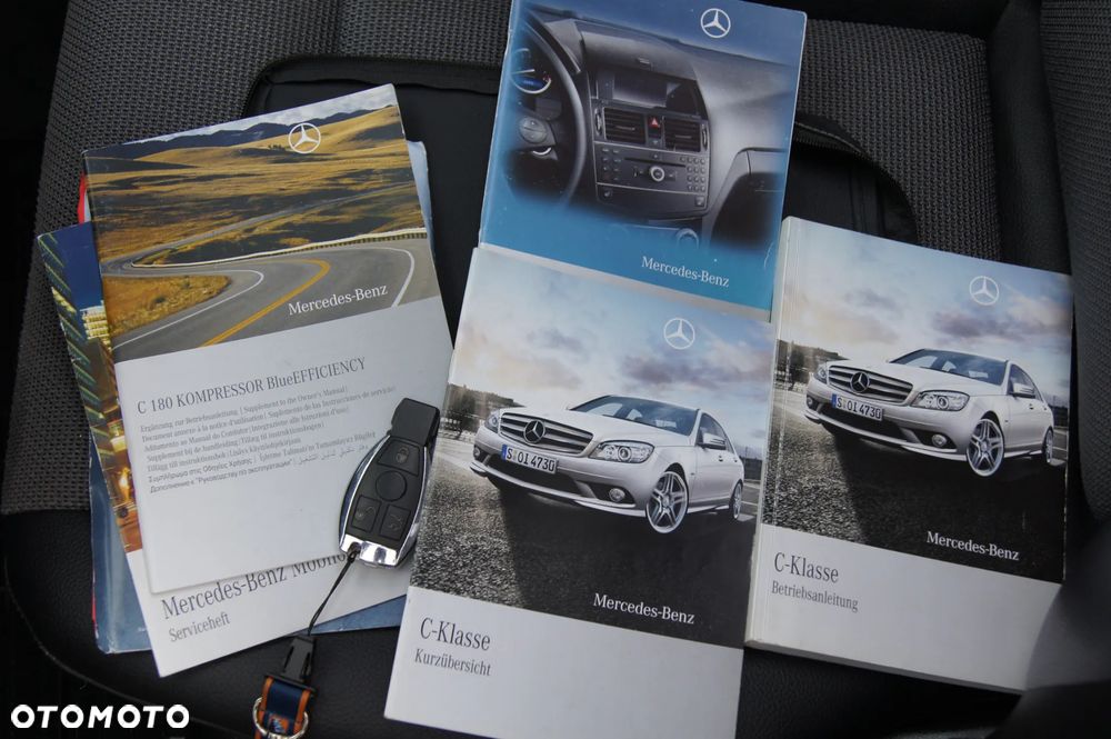 Mercedes-Benz Klasa C 180 Kompressor BlueEFFICIENCY Avantgarde - 29