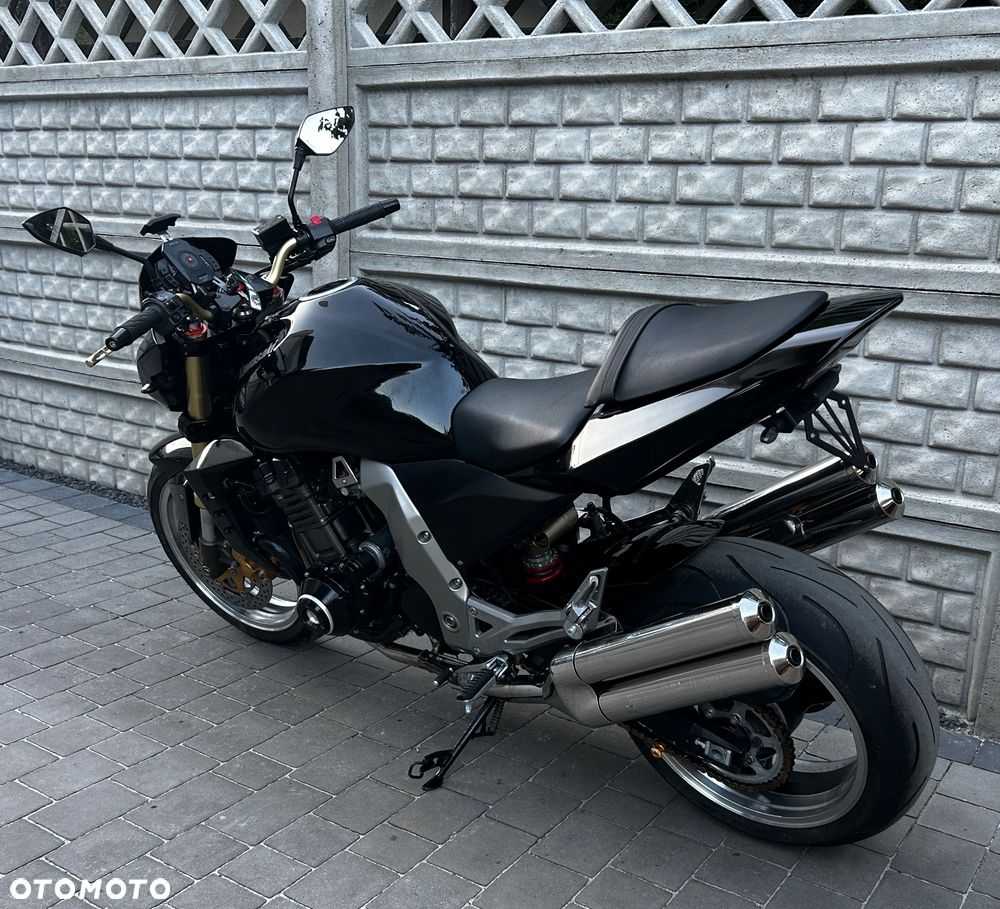 Kawasaki Z - 12