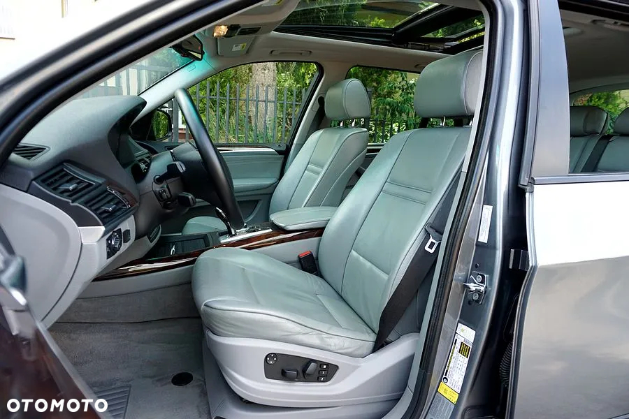 BMW X5 3.0si xDrive - 20