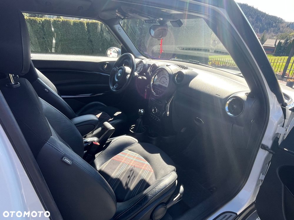 MINI Paceman Cooper D ALL4 - 9