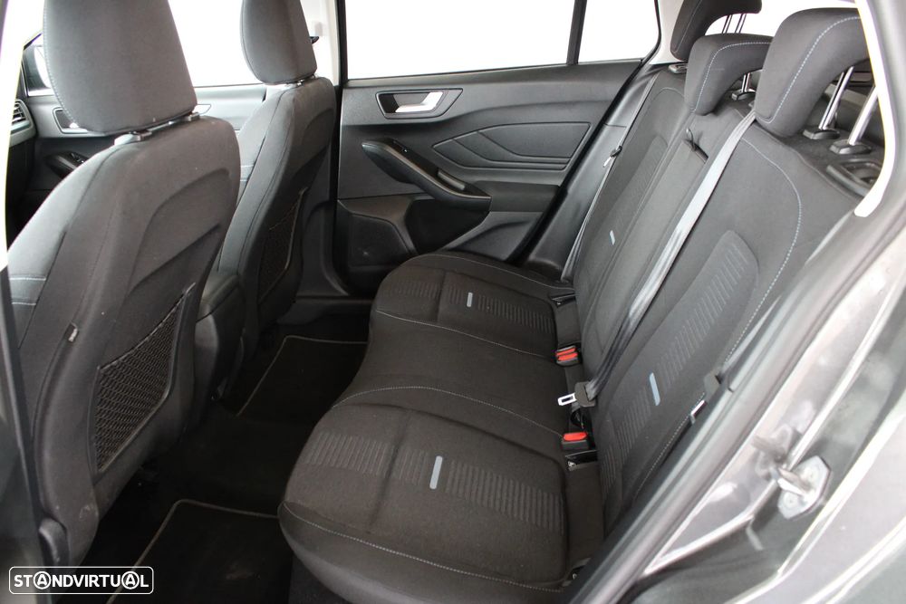 Ford Focus SW 1.0 EcoBoost MHEV Active X - 7