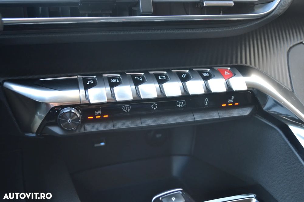 Peugeot 3008 1.5 BlueHDI 130 EAT8 Active Pack - 19