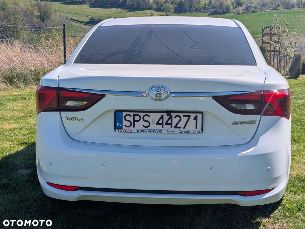Toyota Avensis 1.8 Premium - 14