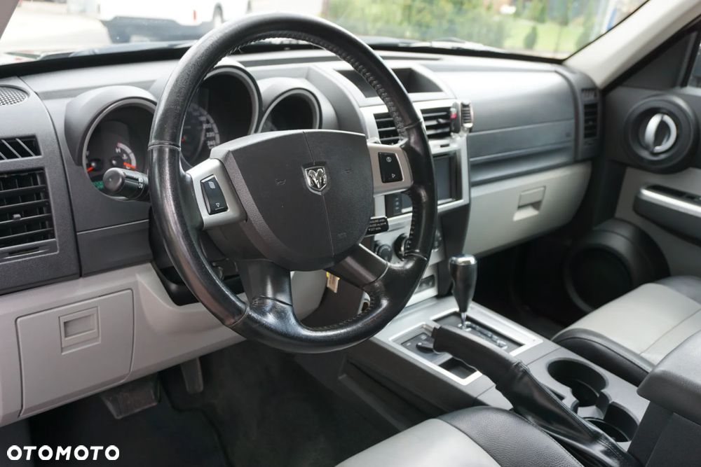Dodge Nitro 2.8 CRD DPF Automatik R/T - 9