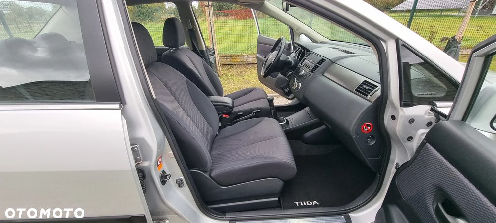 Nissan Tiida 1.6 acenta - 12