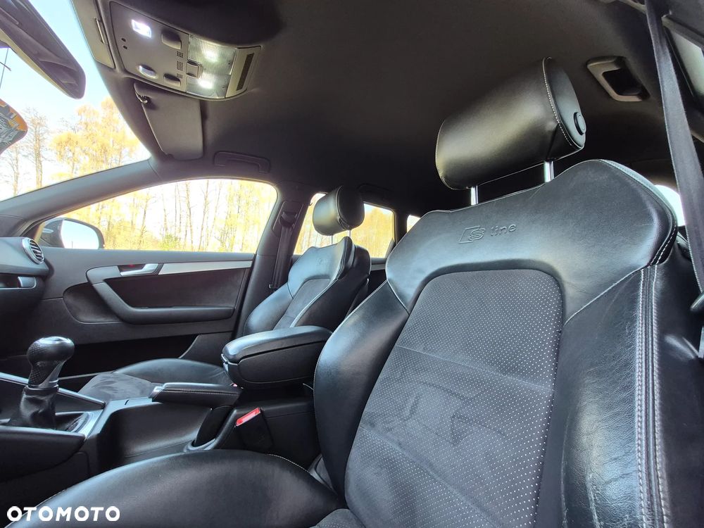 Audi A3 Sportback 2.0 TDI DPF S line Sportpaket - 22