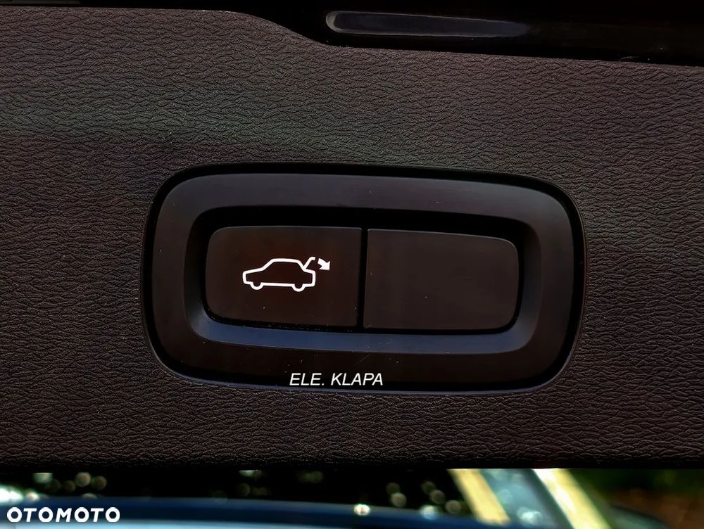 Volvo V60 T8 AWD Twin Engine Geartronic Inscription - 16