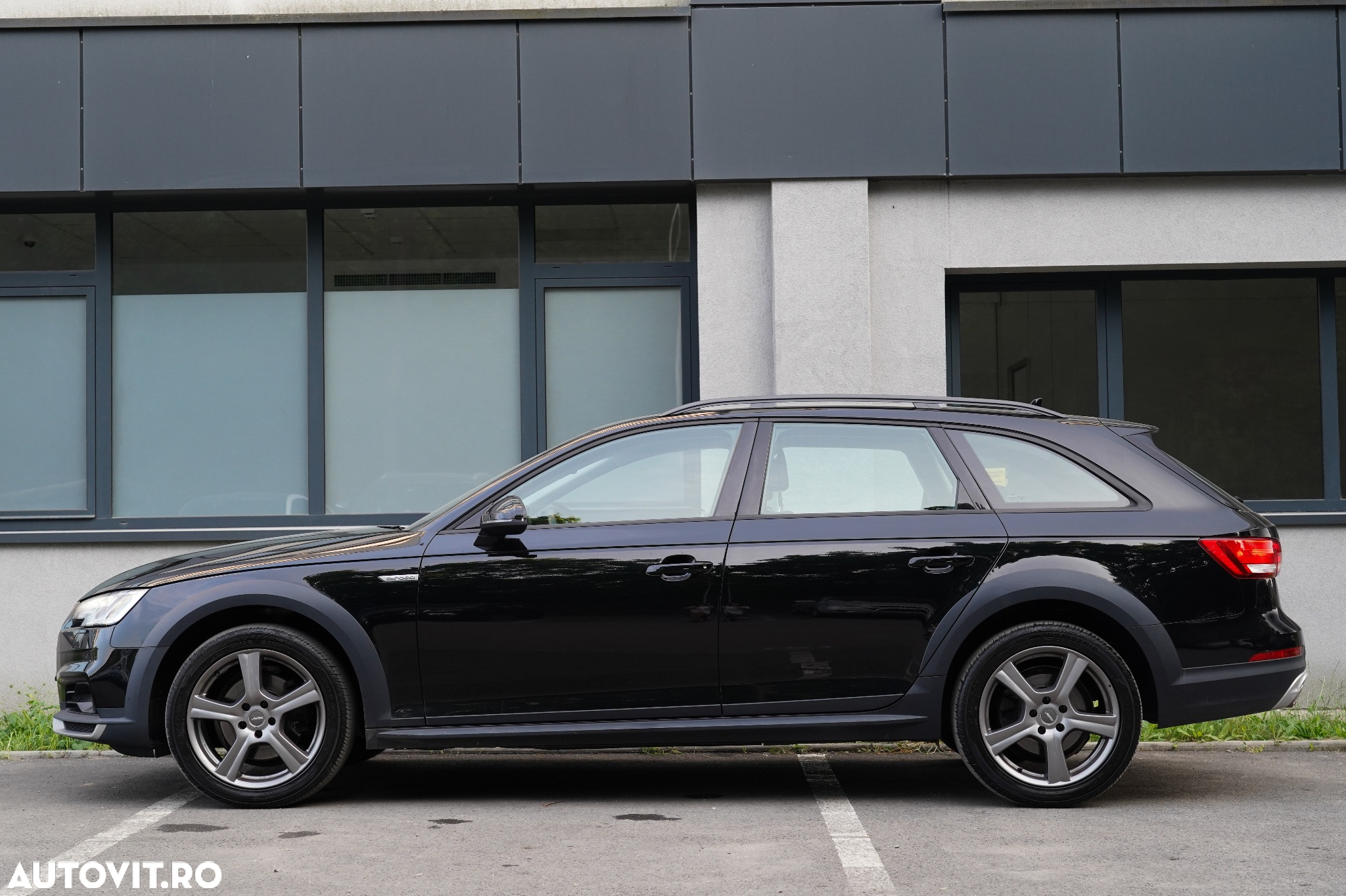 Audi A4 Allroad 2.0 TDI Quattro - 17