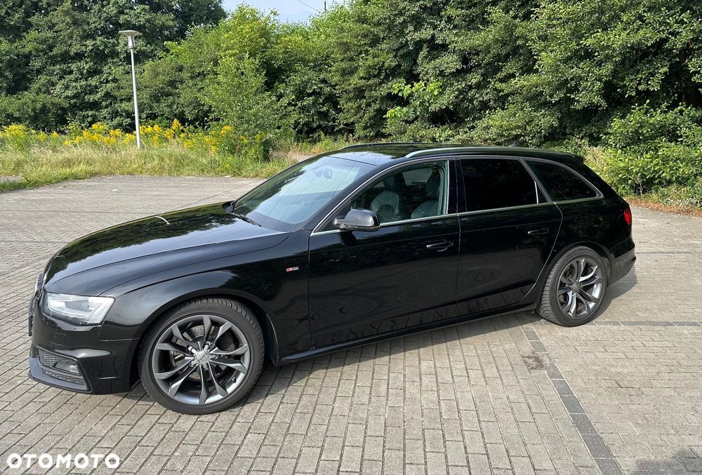 Audi A4 Avant 2.0 TDI DPF quattro S tronic S line Sportpaket - 3