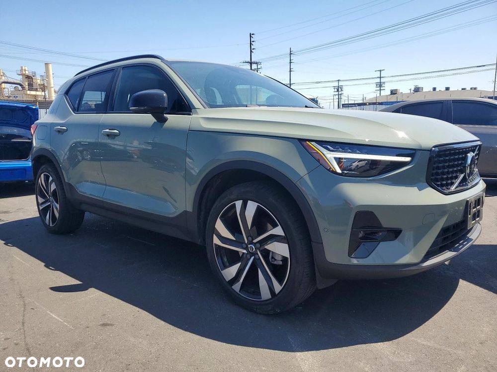 Volvo XC 40 B5 AWD Ultimate Bright - 5