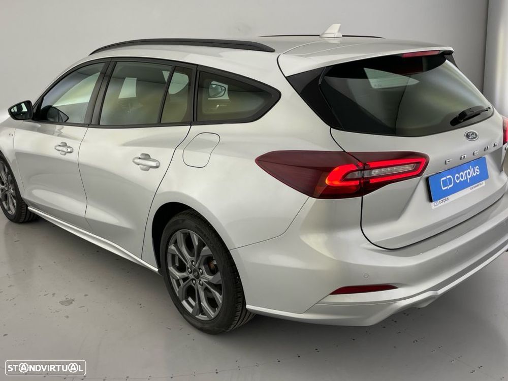 Ford Focus 1.0 EcoBoost MHEV ST-Line - 24