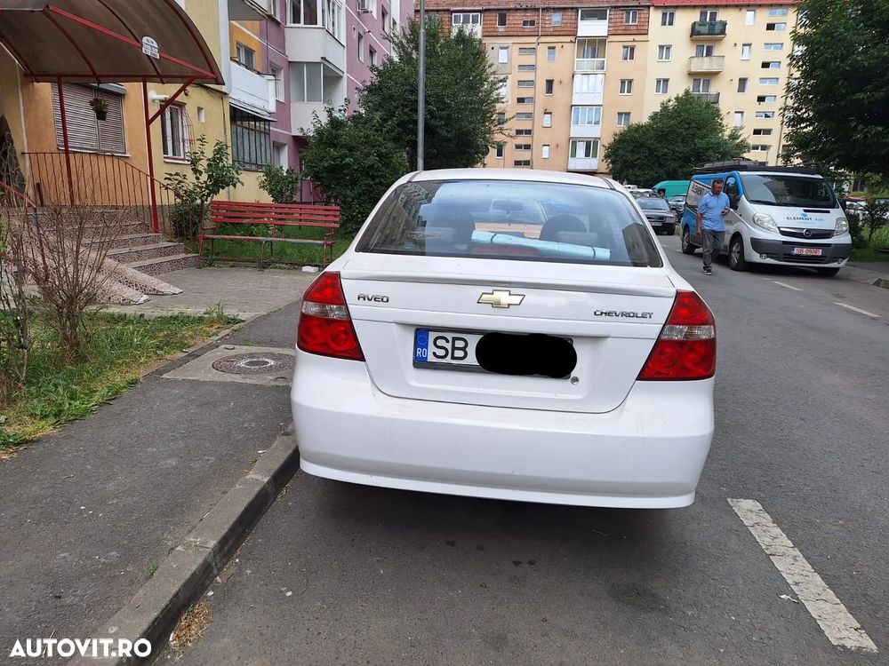 Chevrolet Aveo - 2