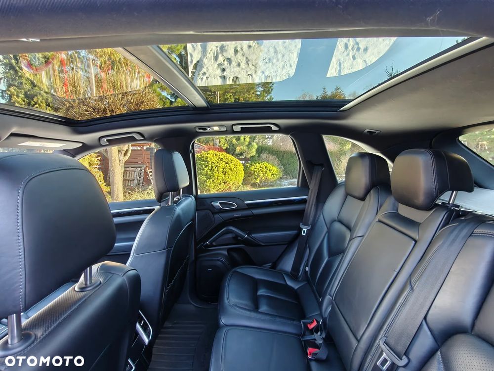 Porsche Cayenne Standard - 14