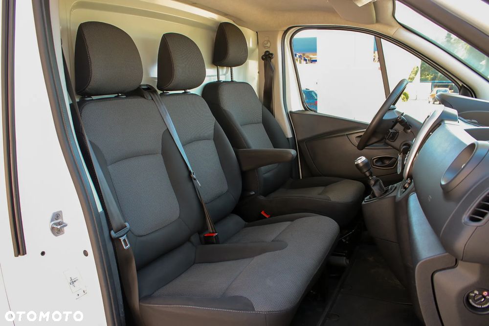 Renault Trafic - 19