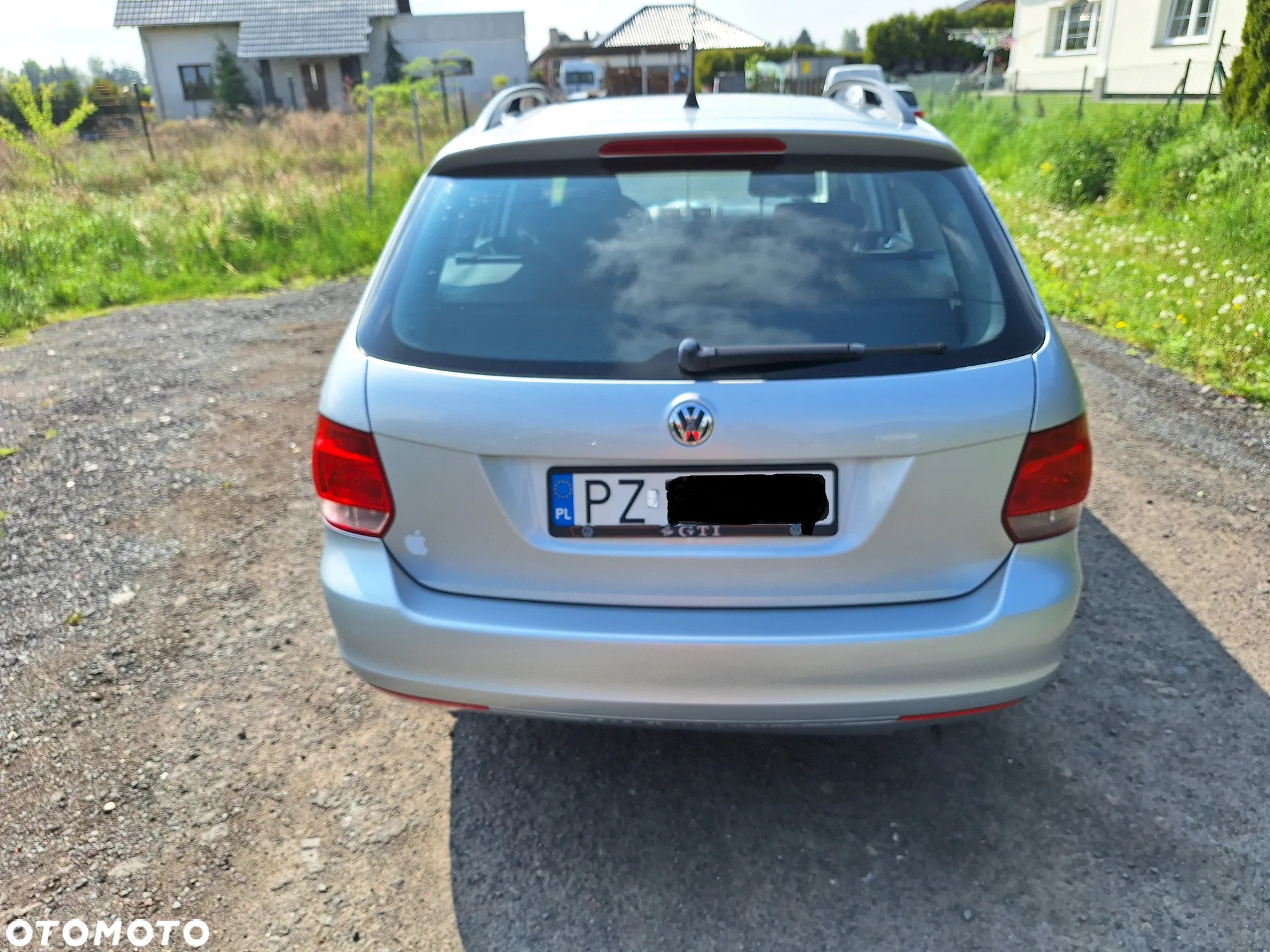 Volkswagen Golf - 6