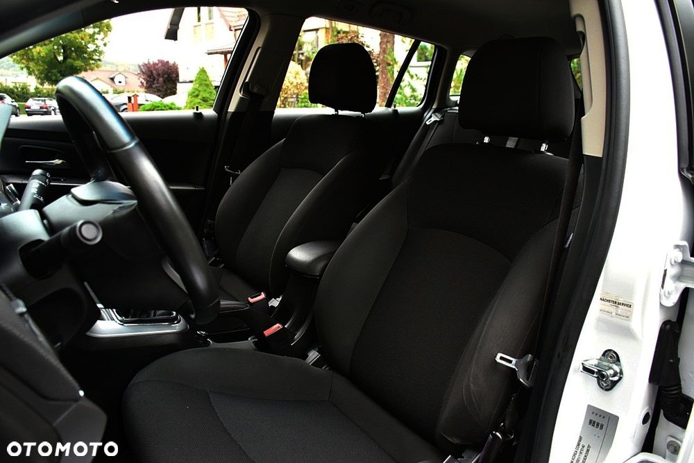 Chevrolet Cruze 1.6 LT+ - 18