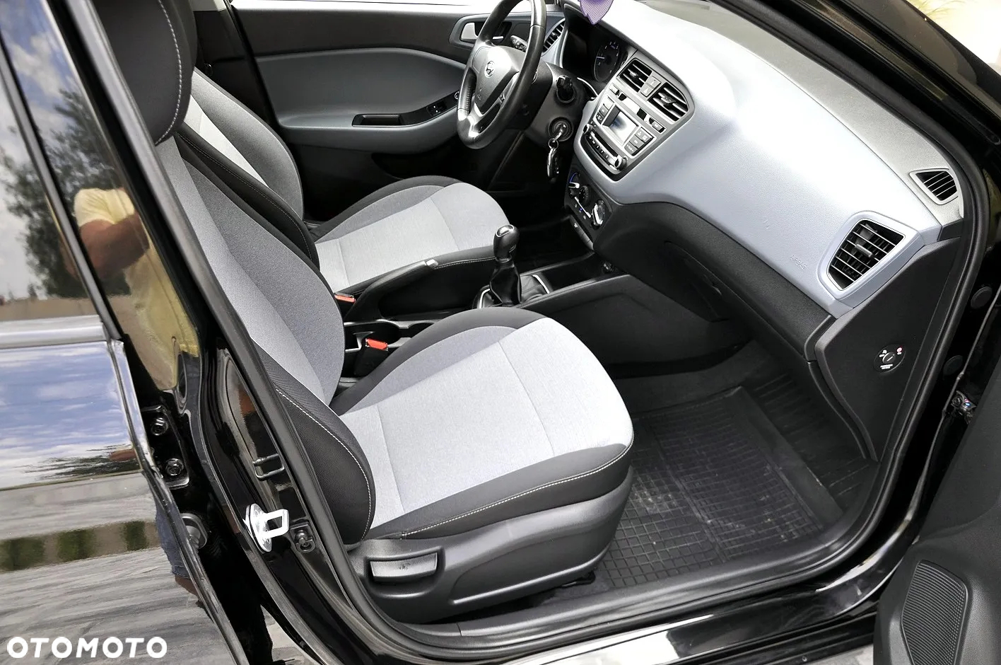 Hyundai i20 - 12