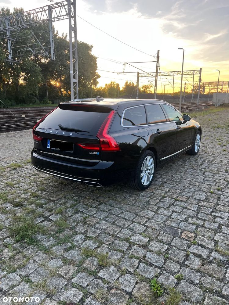 Volvo V90 D4 Inscription - 14