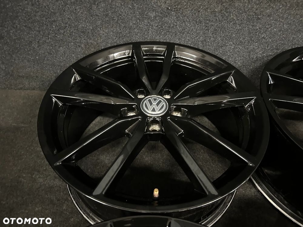 Alufelgi VW Golf 7, 6, 5, Touran, Caddy, Sportsvan, Skoda Octavia III, IV 18 cali 5x112 4szt. Pretoria! - 16