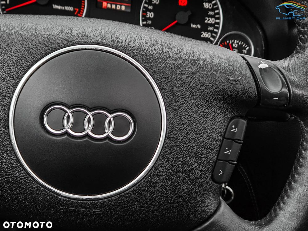 Audi A8 W12 quattro - 29