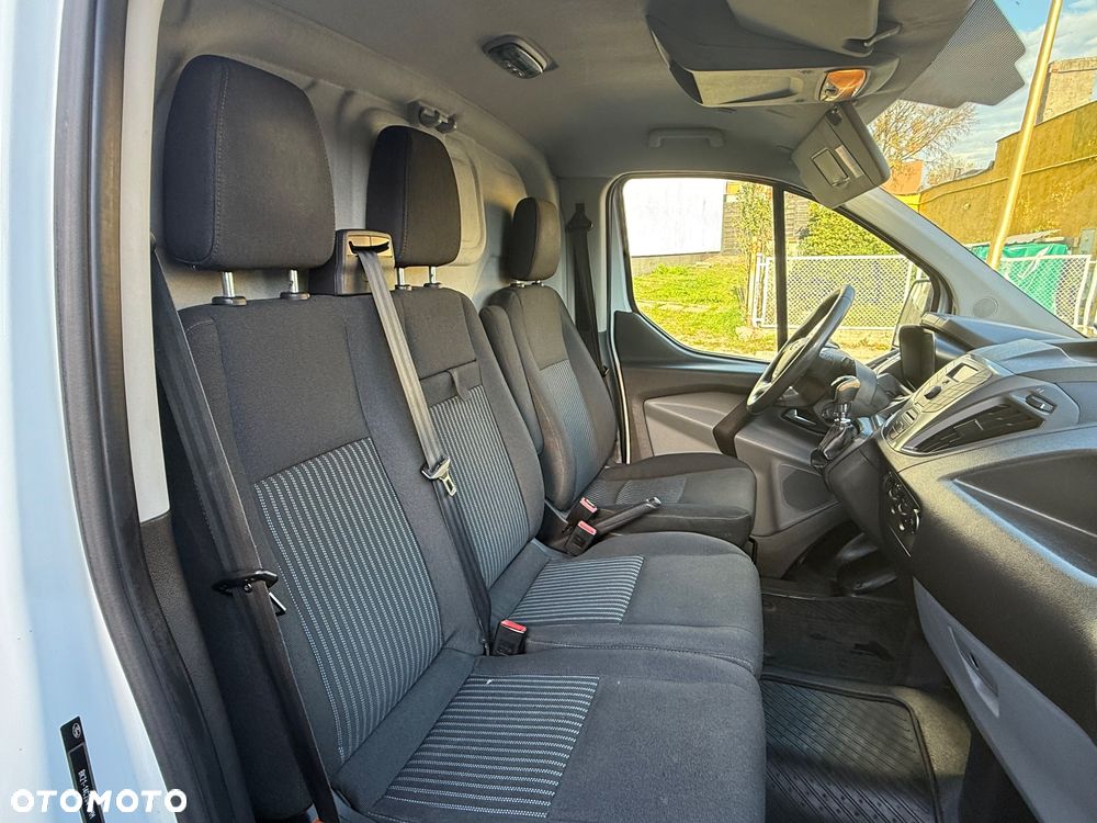 Ford Transit Custom - 12