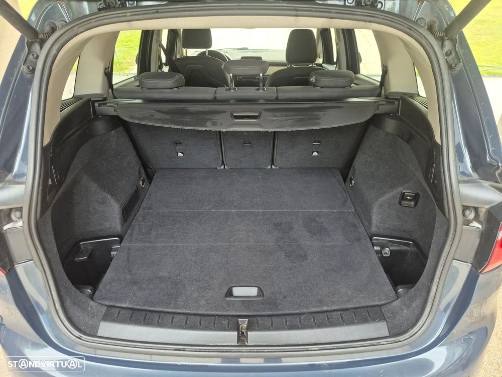 BMW 216 Gran Tourer d - 10