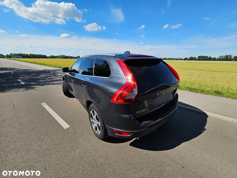 Volvo XC 60 T6 AWD Momentum - 18