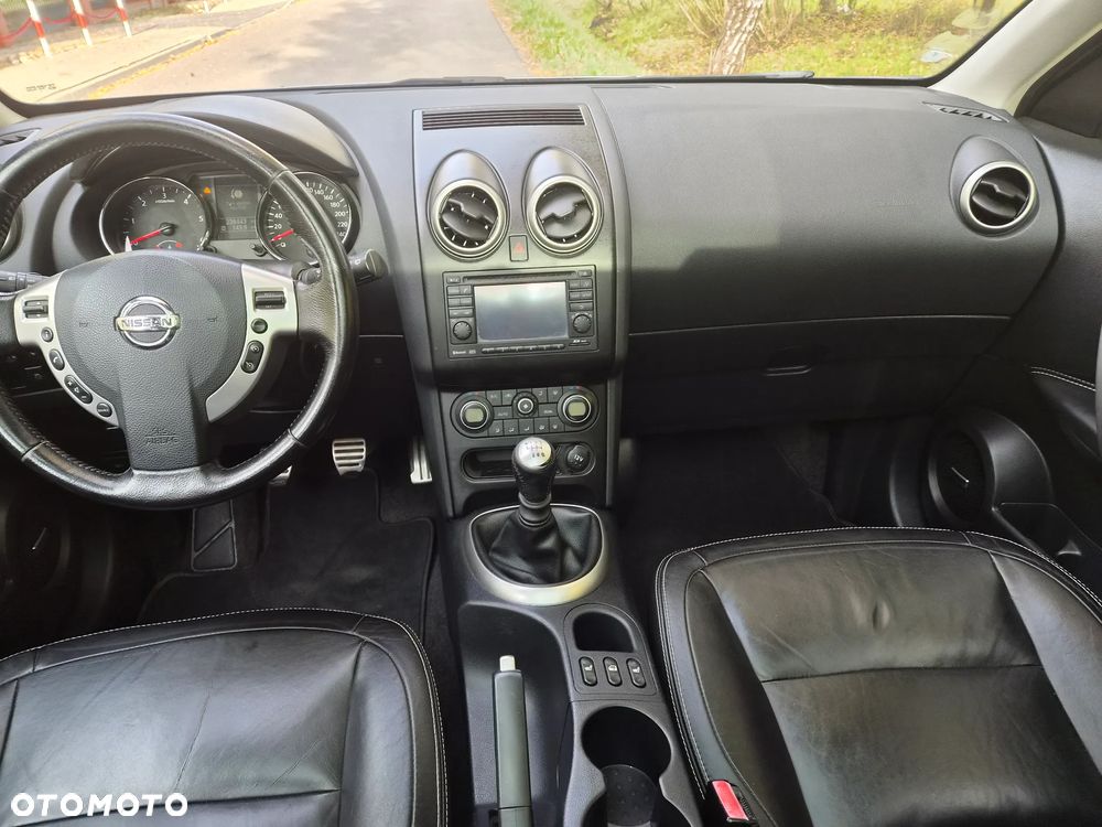 Nissan Qashqai - 11