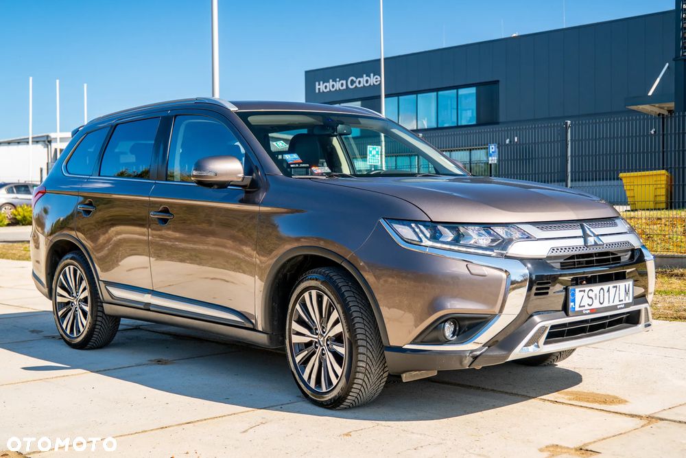 Mitsubishi Outlander 2.0 Intense 2WD CVT - 3