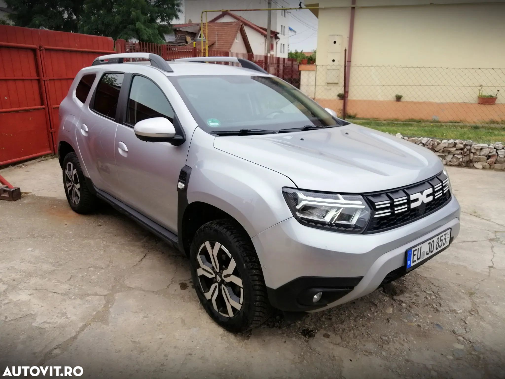 Dacia Duster ECO-G 100 Prestige - 1