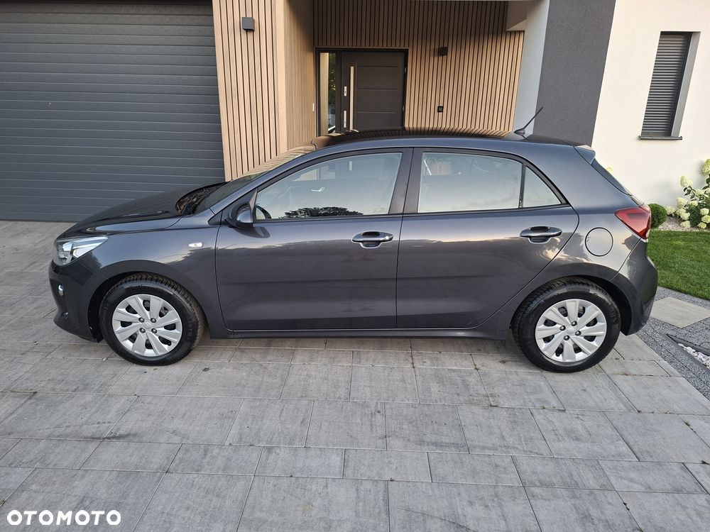 Kia Rio - 5