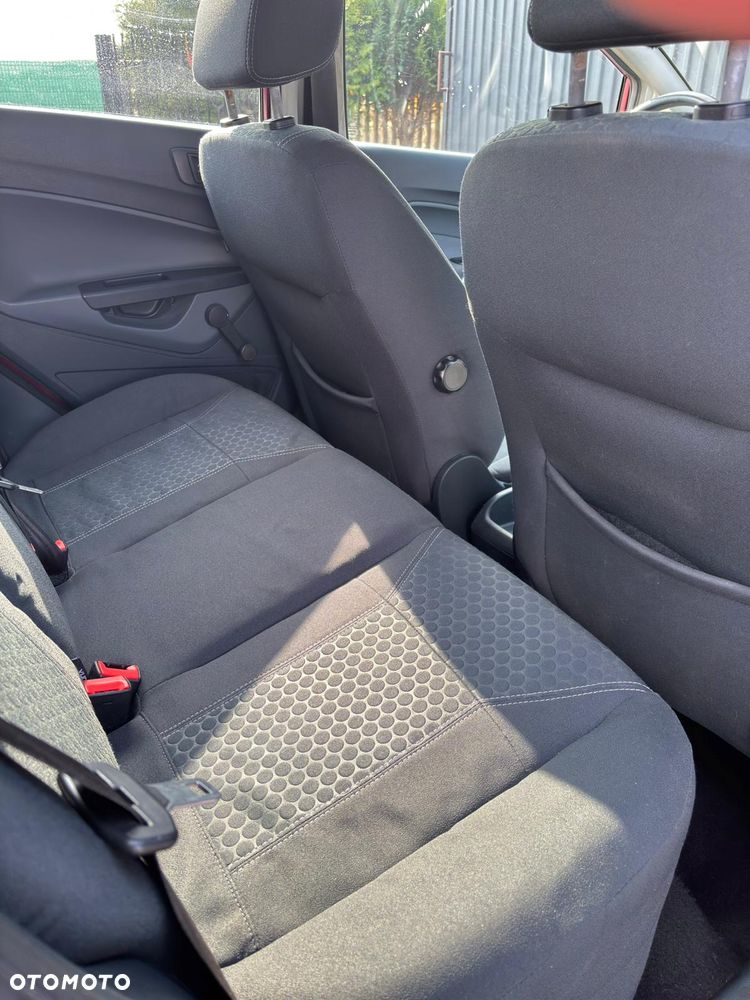 Ford Fiesta 1.4 Champions Edition - 18