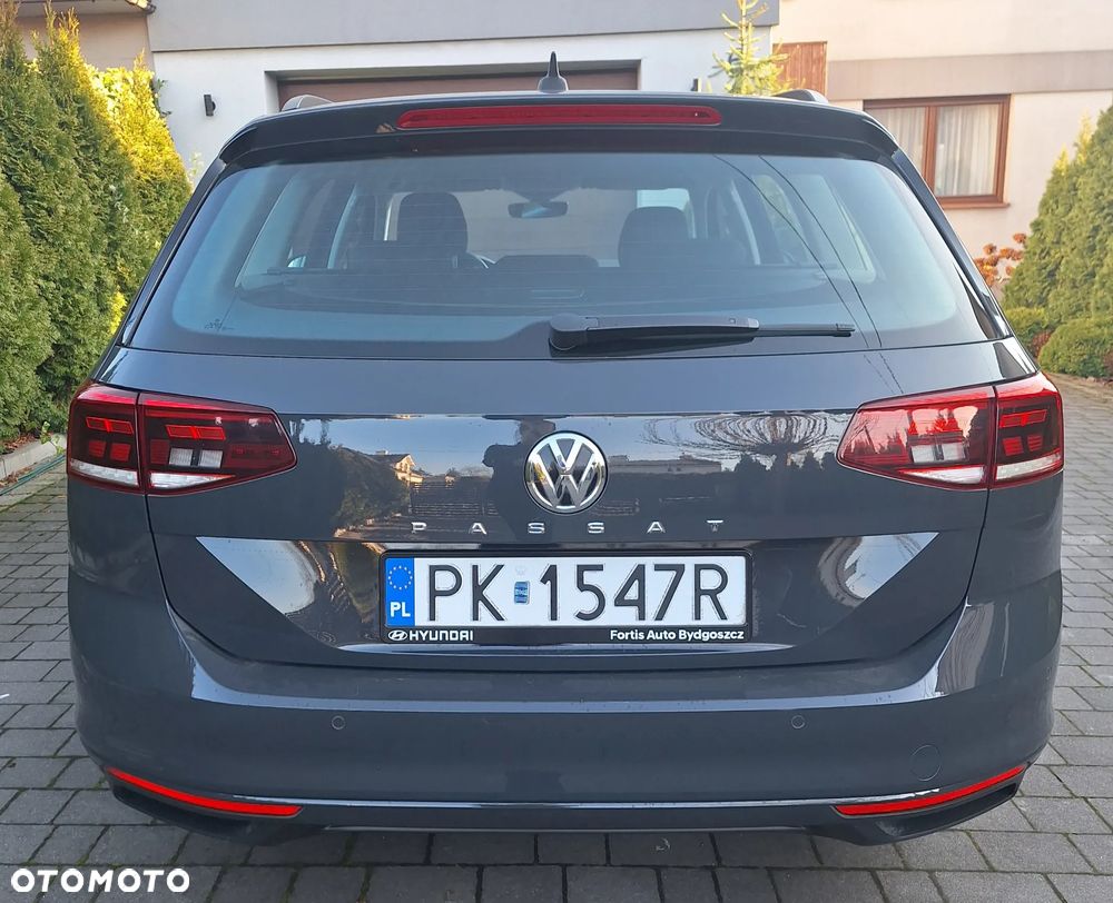 Volkswagen Passat - 6