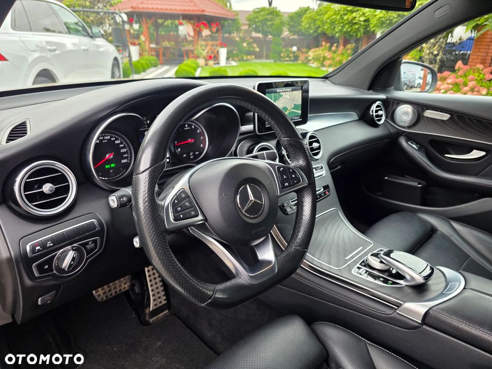 Mercedes-Benz GLC - 21