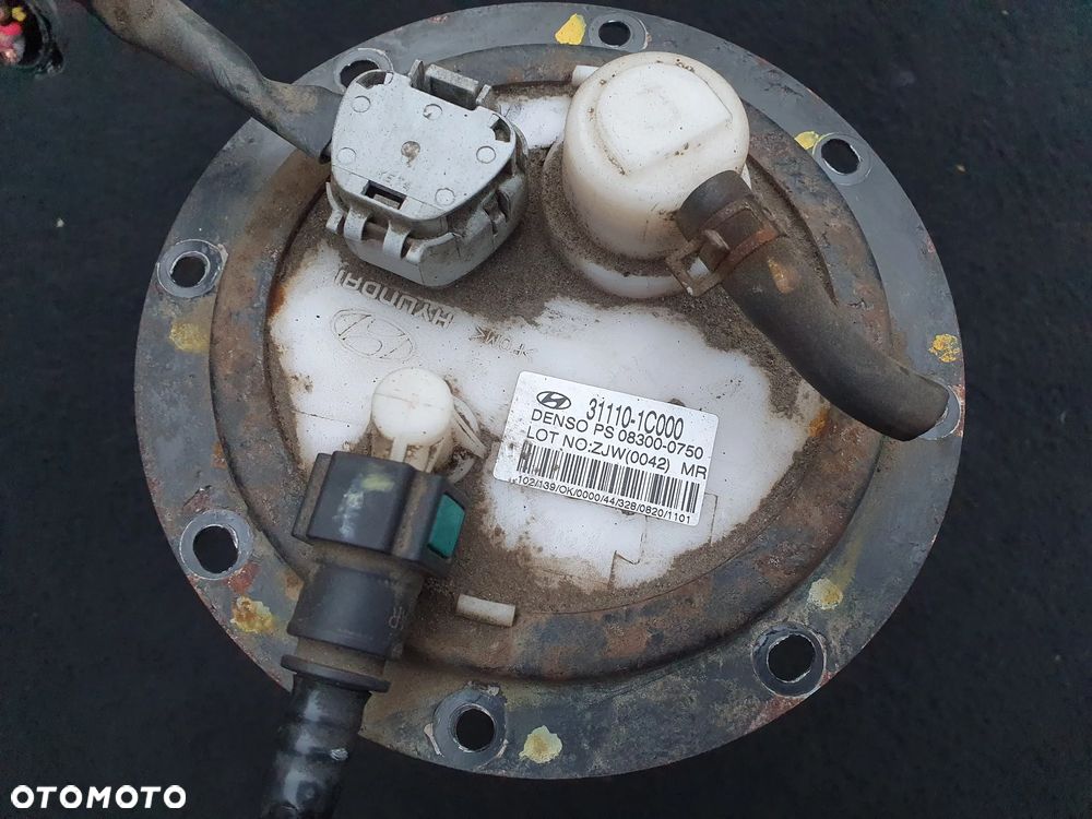 HYUNDAI GETZ 02-05 1.3 82KM POMPA PALIWA 331110-1C000 + WTYCZKA INSTALACJA - 2