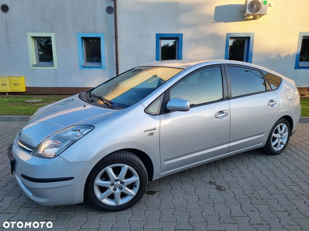Toyota Prius 1.5 VVT-i Sol - 27