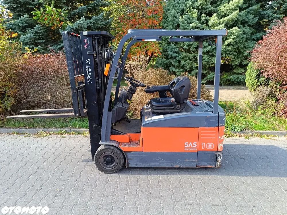 Toyota 7FBEF18, 2004 r., Triplex 4,5m - 1