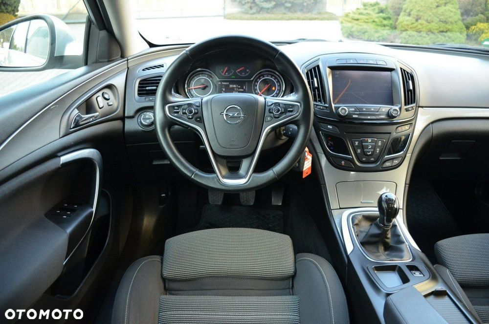 Opel Insignia - 28