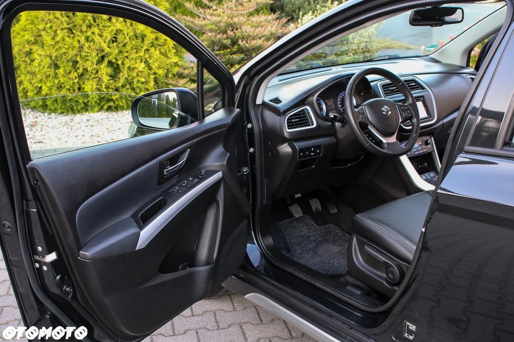 Suzuki SX4 S-Cross 1.6 DDiS Premium - 34