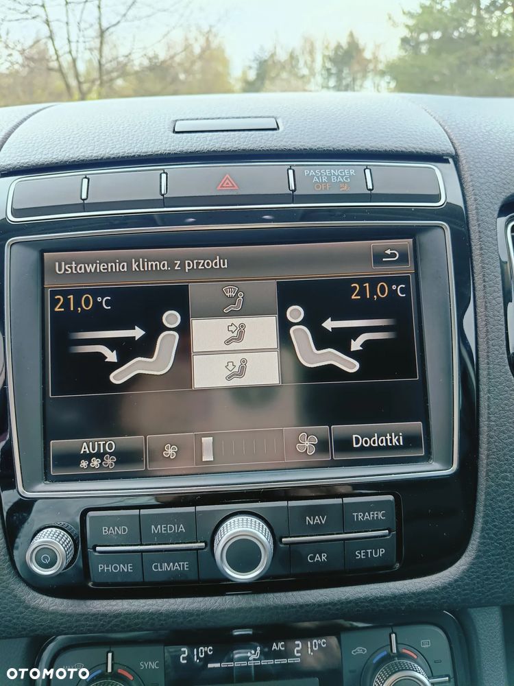 Volkswagen Touareg - 19