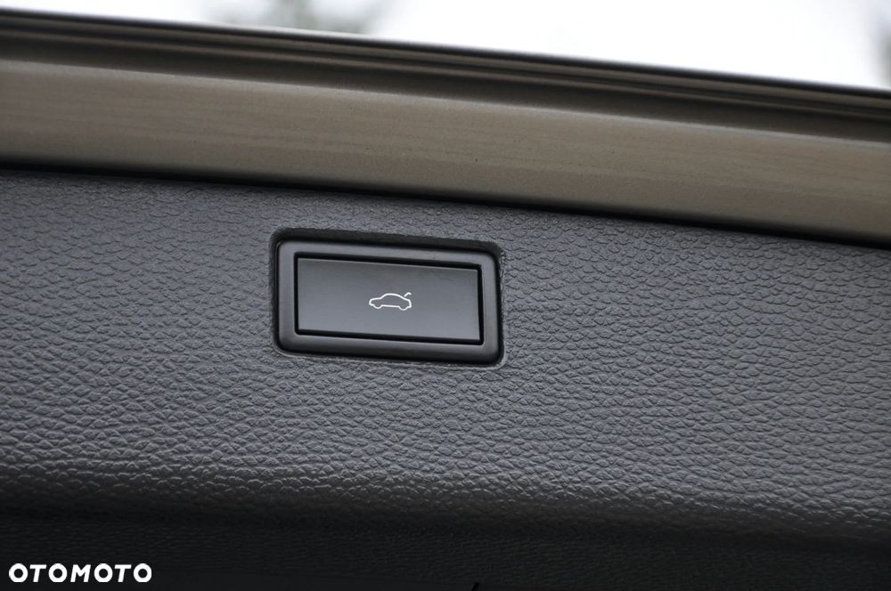 Volkswagen Passat Variant 1.6 TDI BlueMotion - 39