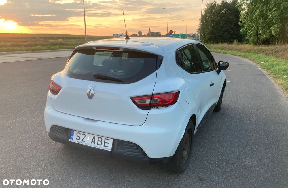 Renault Clio 1.2 16V Business - 4
